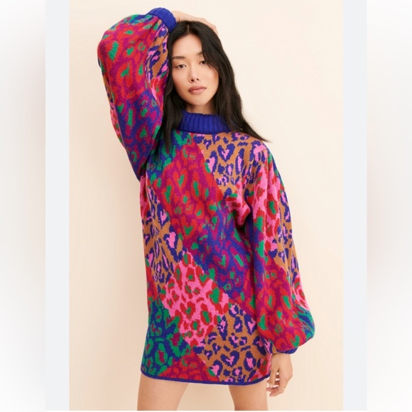 FARM Rio Dresses & Skirts - Farm Rio Mixed Leopard Pop Long Sleeve Sweater Dress